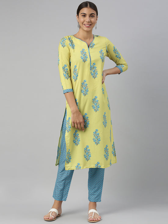 Ahika Women's Poly Crepe Printed Kurta Palazzo