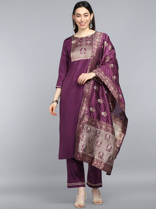 Ahika Women Burgundy Floral Printed Kurta With Trousers With Dupatta