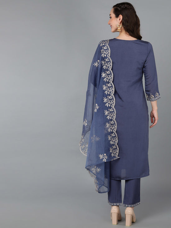 Ahika Women Silk Blend Yoke Design Kurta