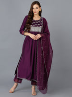 Ahika Women Silk Blend Yoke Design Kurta