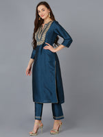 Ahika Women Silk Blend Yoke Design Kurta