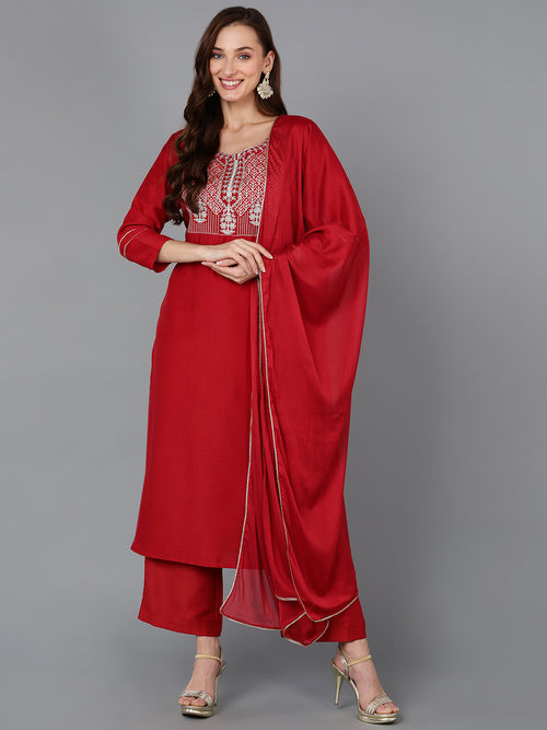 Ahika Women Silk Blend Yoke Design Kurta