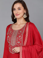 Ahika Women Silk Blend Yoke Design Kurta