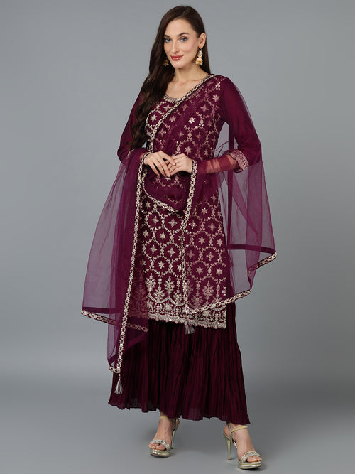 Ahika Women Silk Blend Embroidered Ethnic Kurta