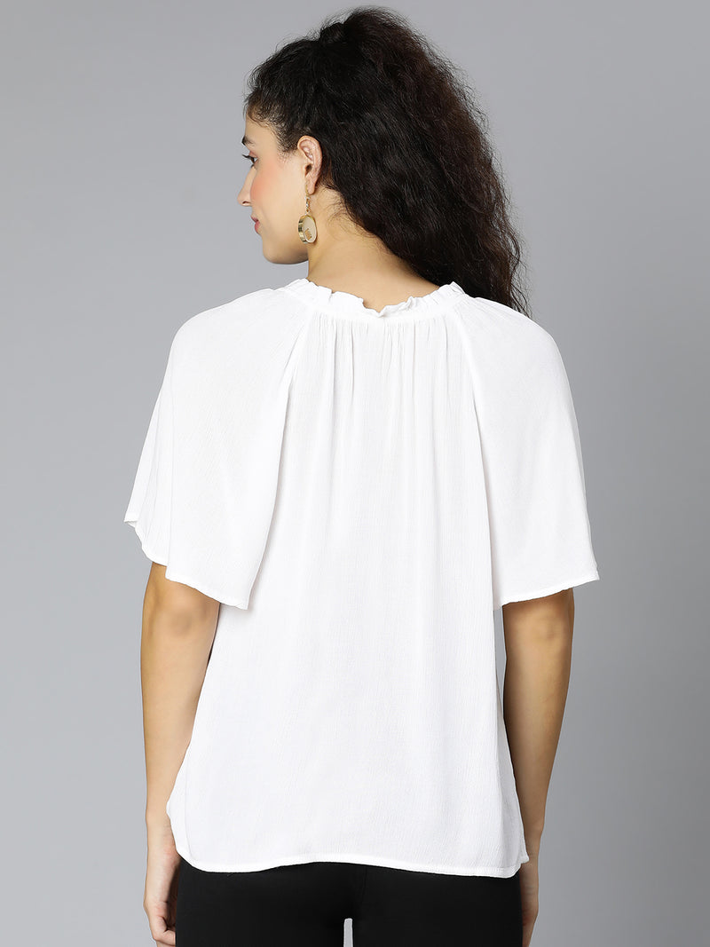 Winked White Round Neck Tie-Knotted Women Top