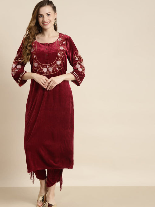 Maroon Velvet Floral Embroidery Straight Kurta