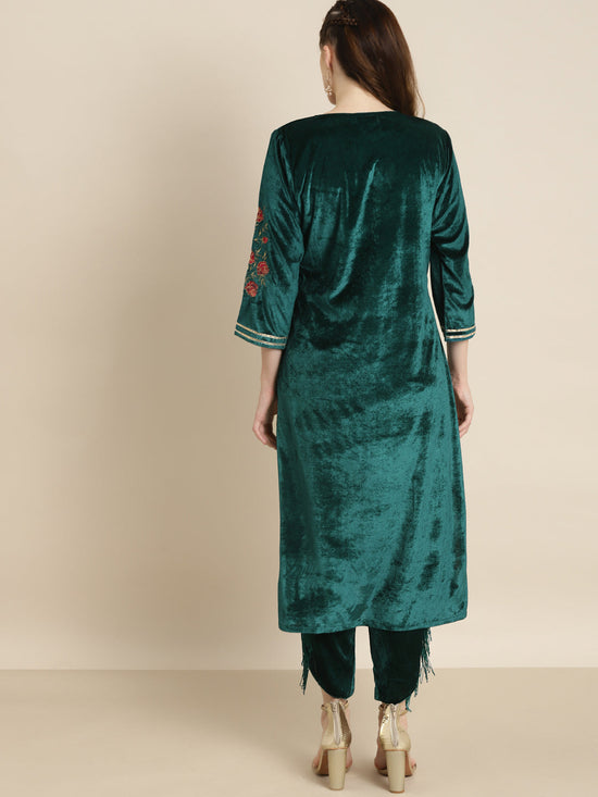 Teal Velvet Floral Embroidery Straight Kurta