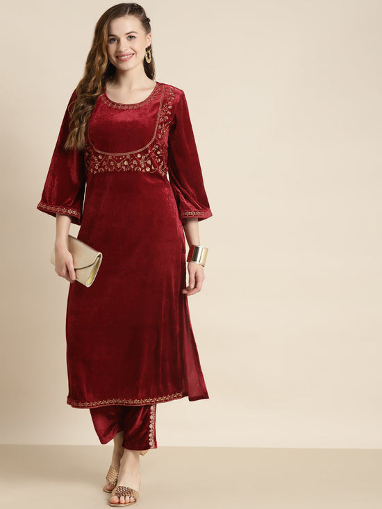 Maroon Velvet Bodice Zari Embroidered Kurta