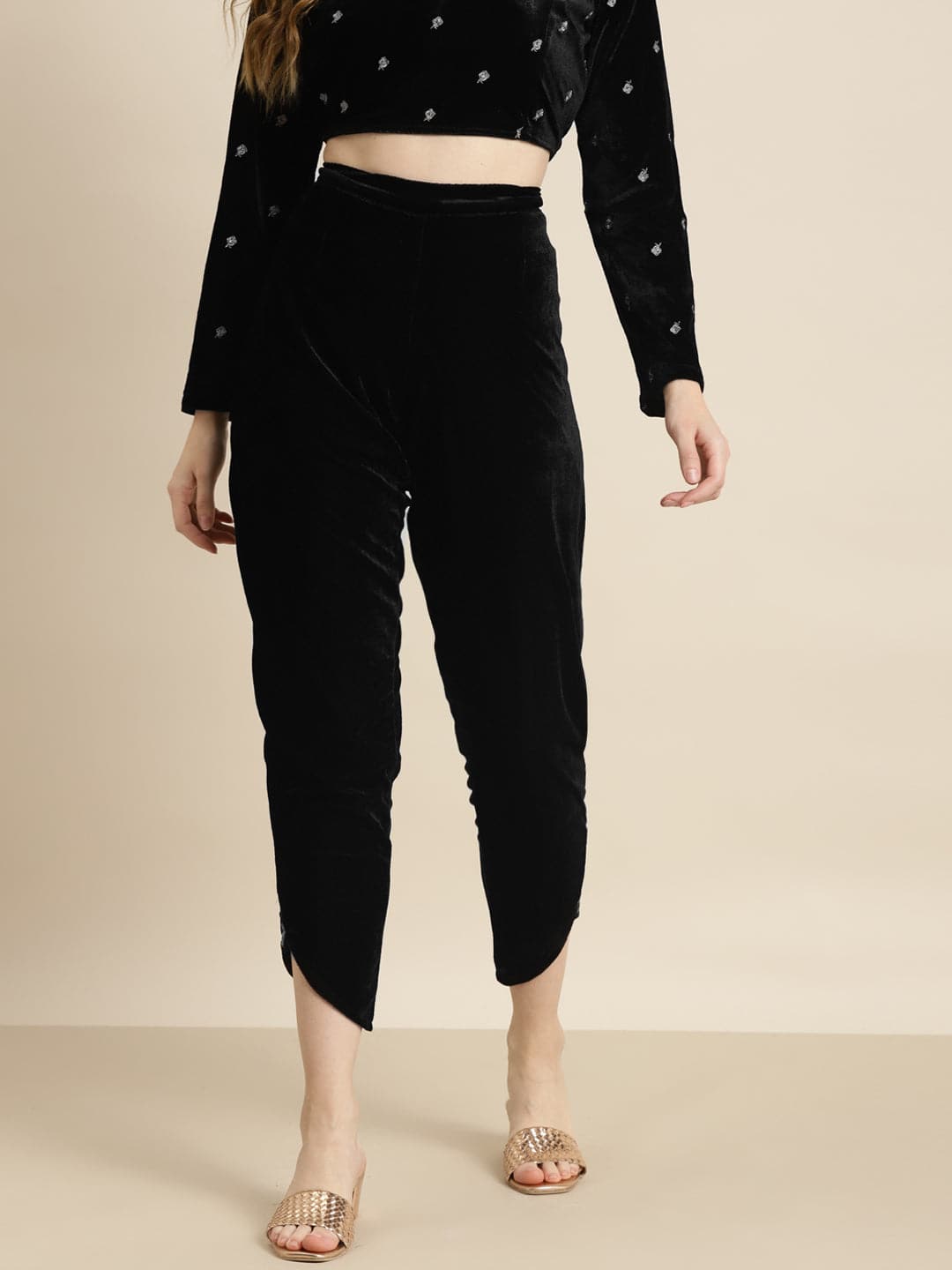 The Colette Cropped Wide-Leg Velvet Pants by Maeve | Anthropologie  Singapore - Women's Clothing, Accessories & Home
