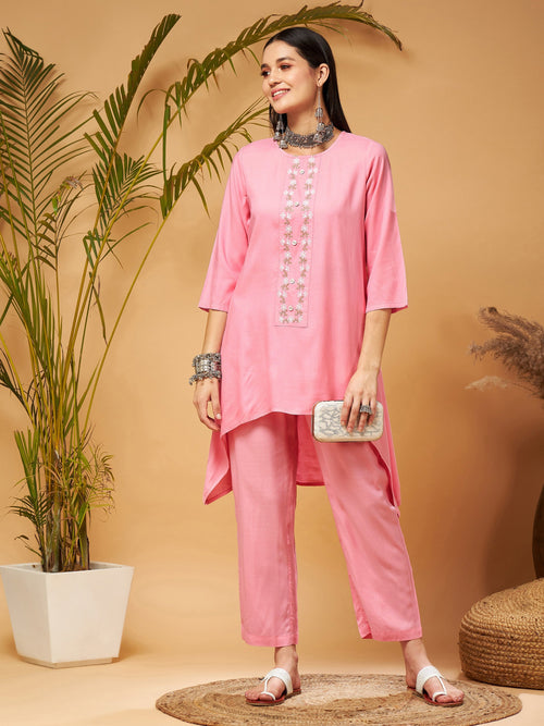 Women Pink Embroidered High Low Kurta With Pants