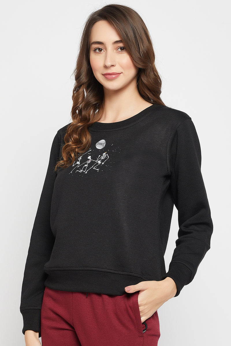 Graphic Print Sweatshirt in Black - Fleece