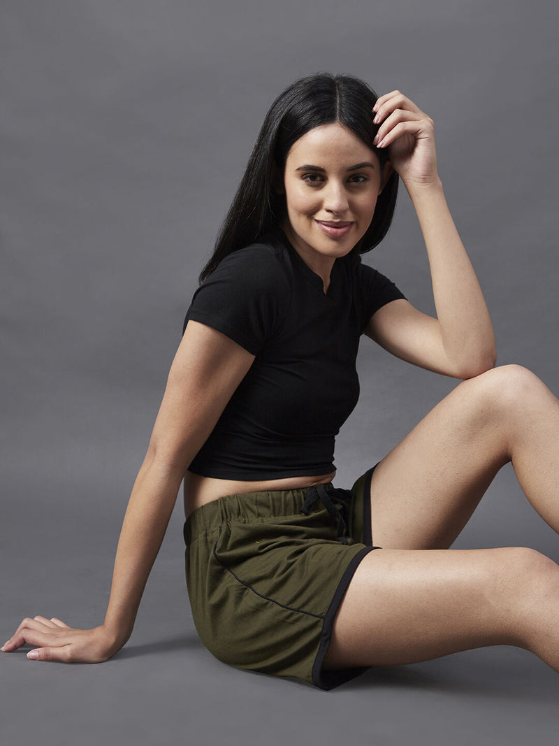 Rigo Women Mid Rise Assorted Contrast Detail Shorts